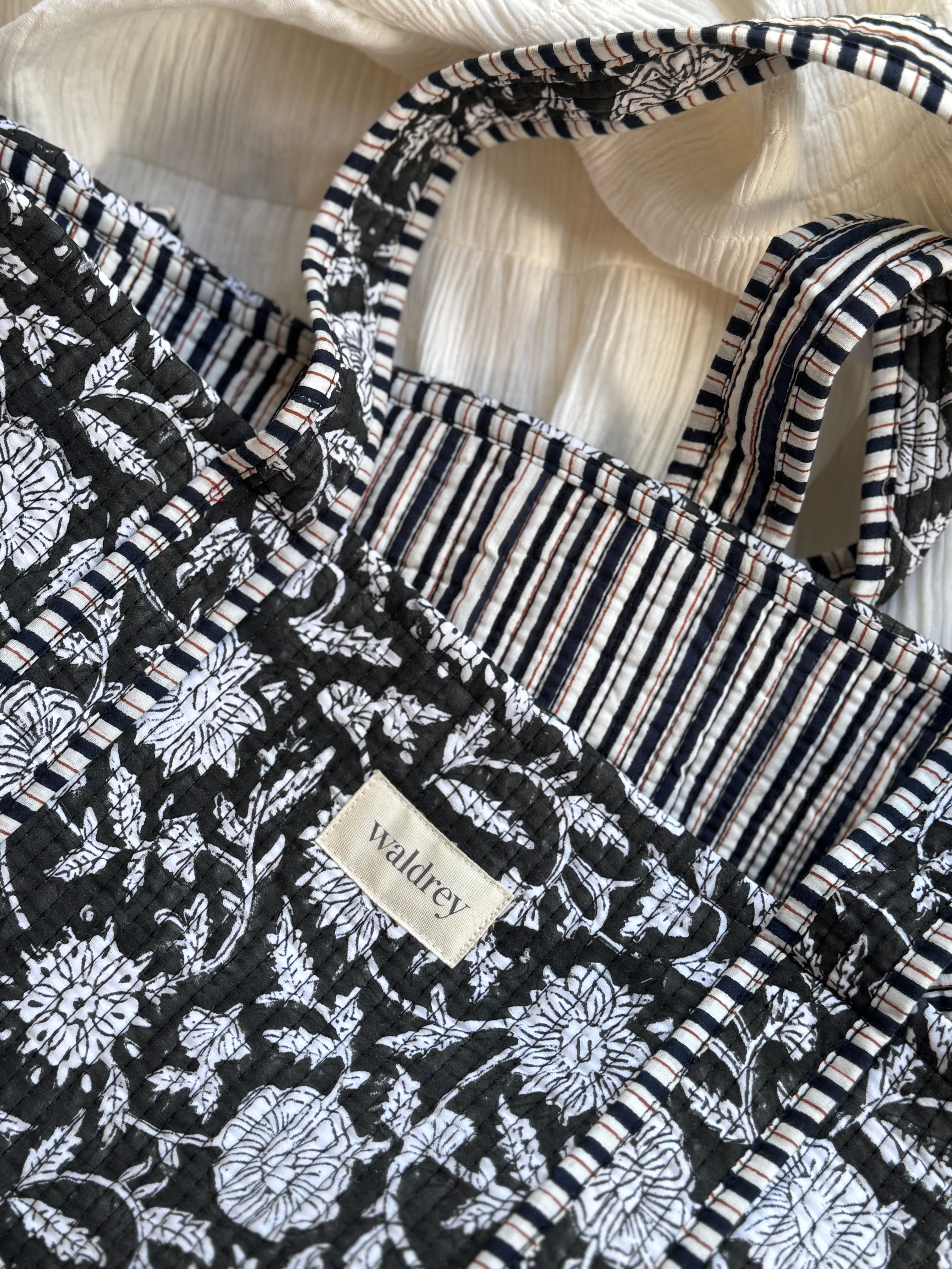 MAYA QUILTED TOTE