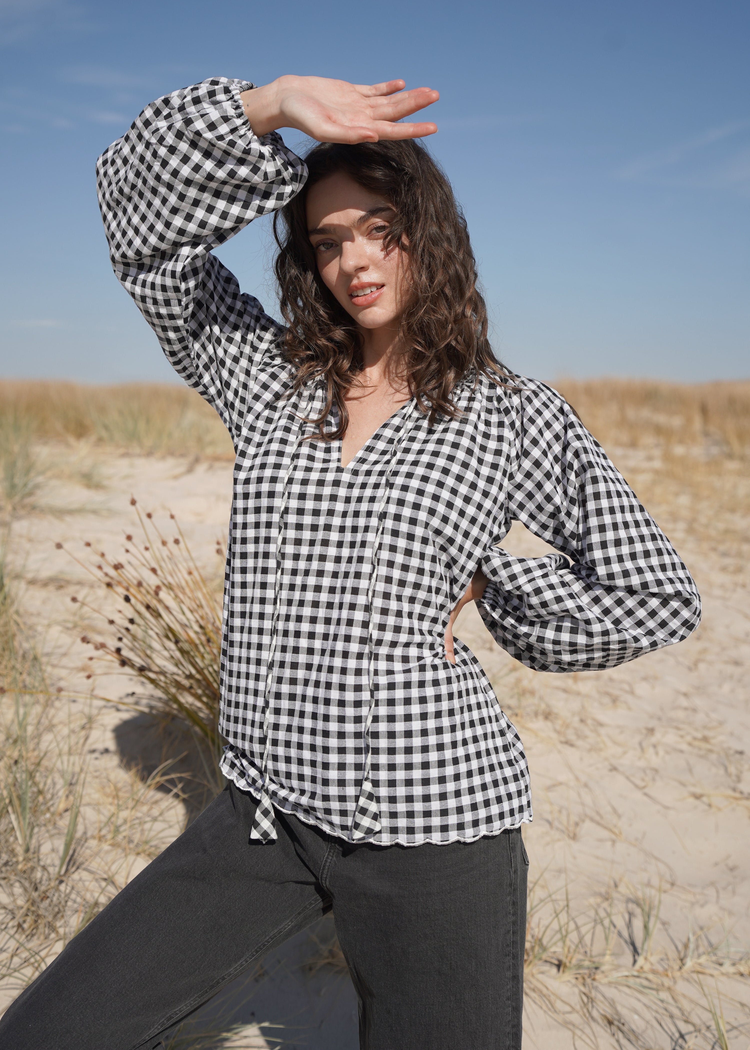 VIOLET SCALLOP TOP