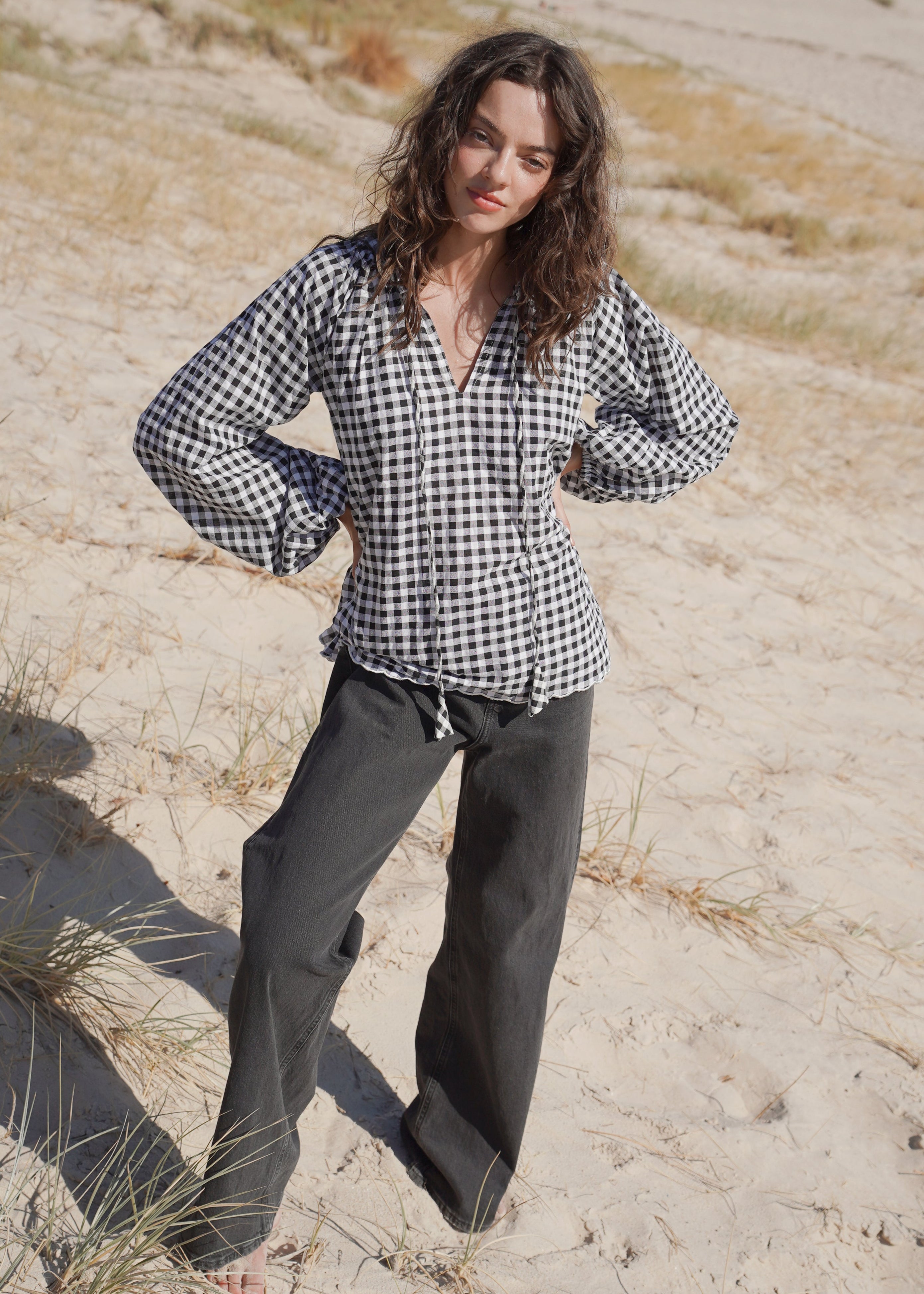 VIOLET SCALLOP TOP