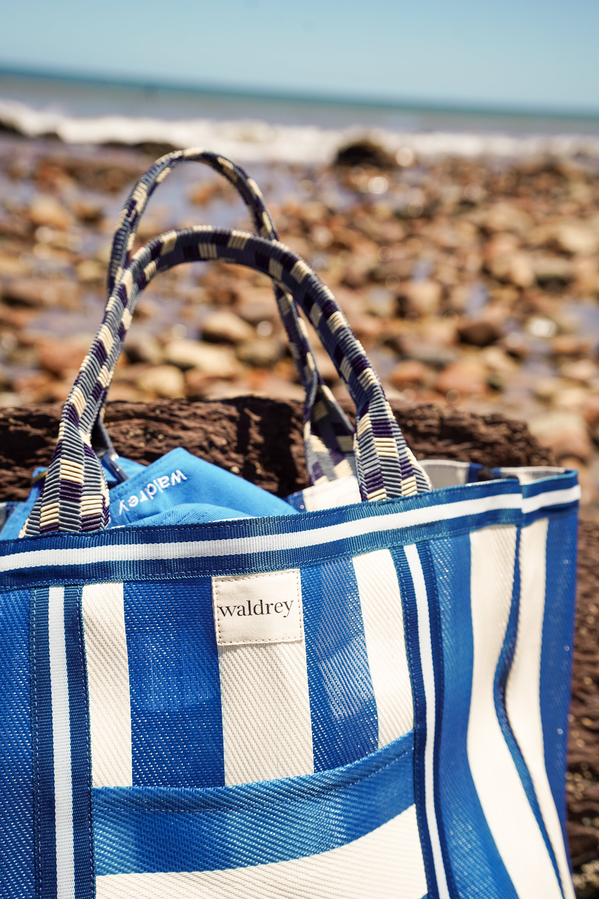 HEY VACAY TOTE