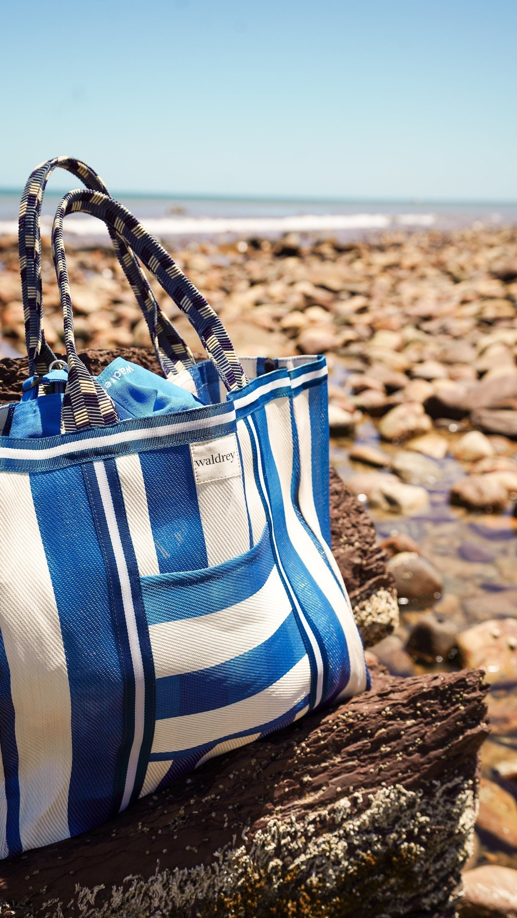 HEY VACAY TOTE