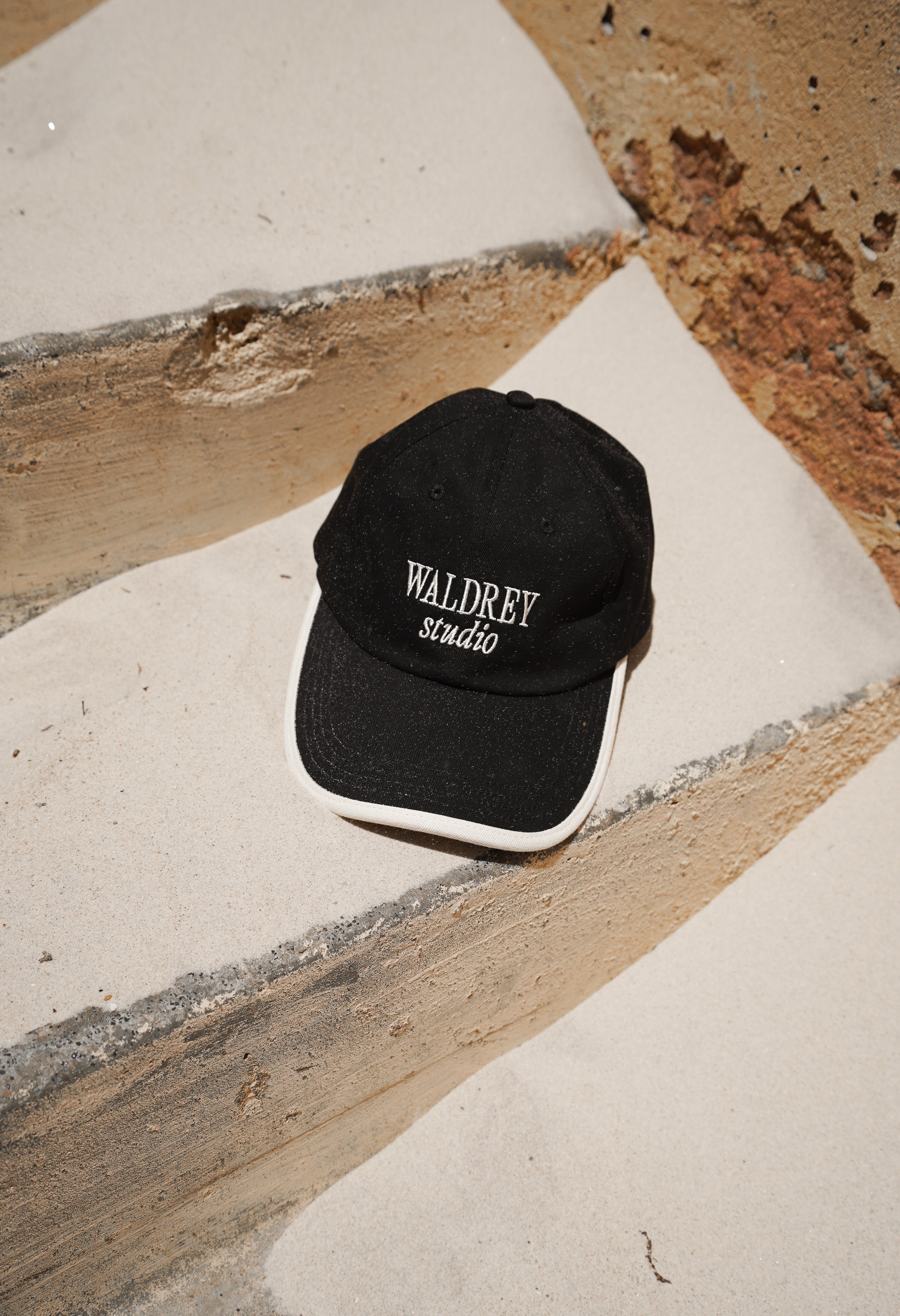 WALDREY CANVAS CAP // BLACK